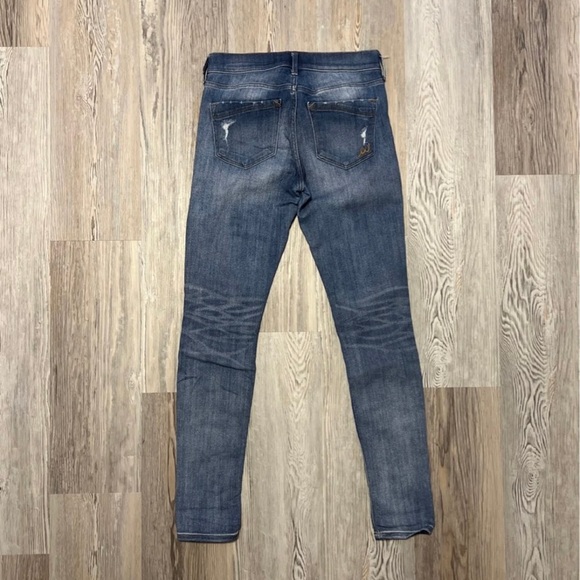 Express Mid Rise Jeans, Size 2R - Picture 5 of 5